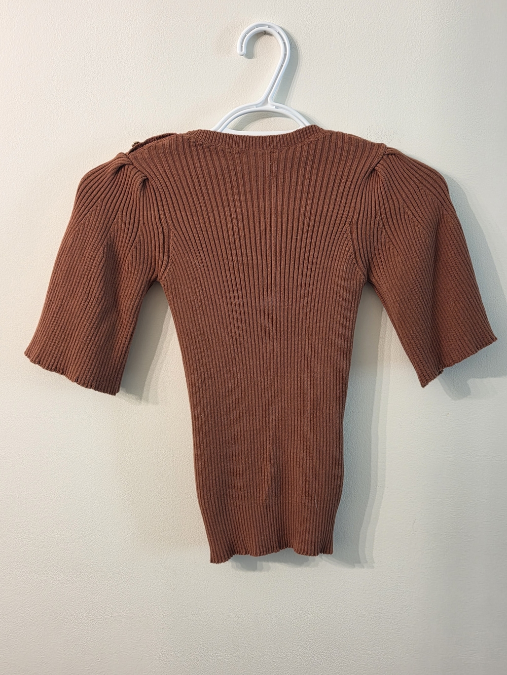 ViCOLO Italian Ribbed Knit Top with Shoulder Buttons - Picture 2 of 6